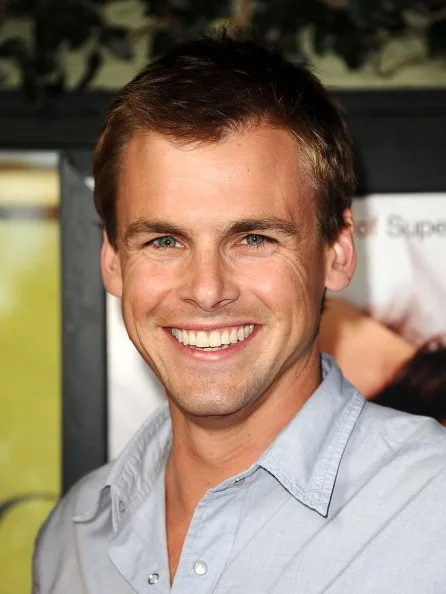 تصویر Tommy Dewey