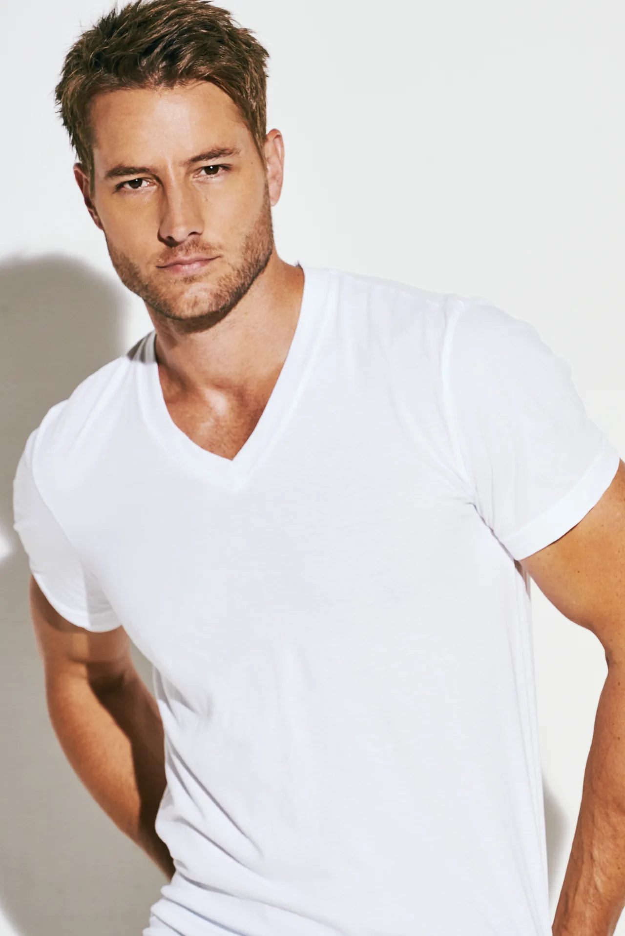 تصویر Justin Hartley
