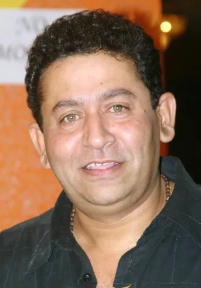 تصویر Uday Tikekar