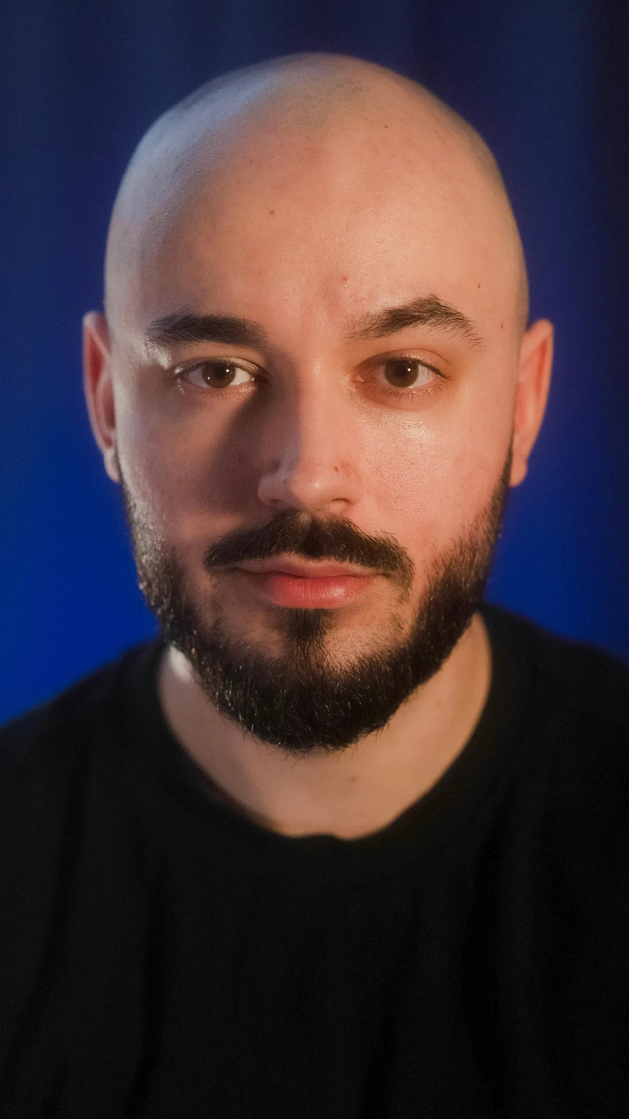 تصویر Victor Dorobantu