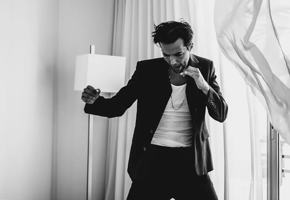 تصویر Guy Burnet