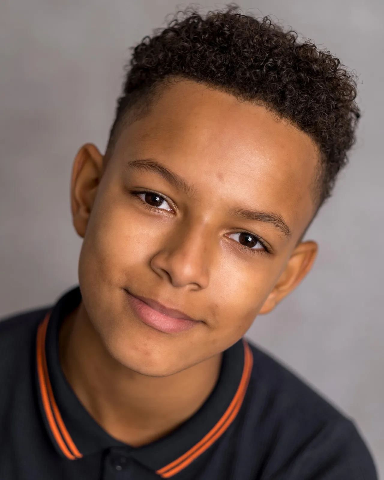 تصویر Theo Somolu