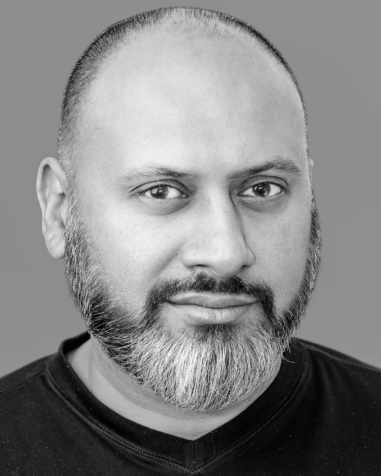 تصویر Simon Nagra