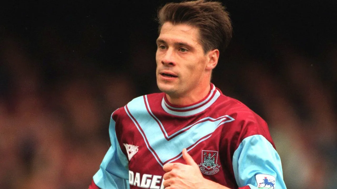 تصویر Tony Cottee