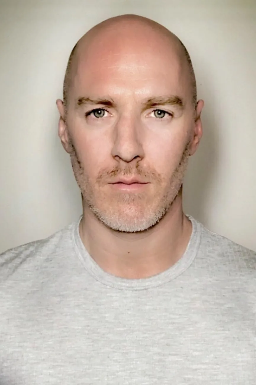 تصویر James Embree