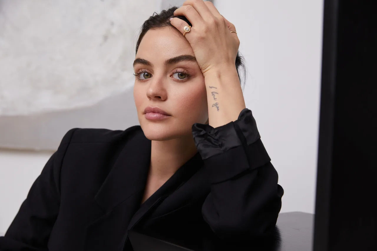 تصویر Lucy Hale