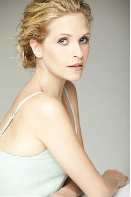 تصویر Sally Pressman