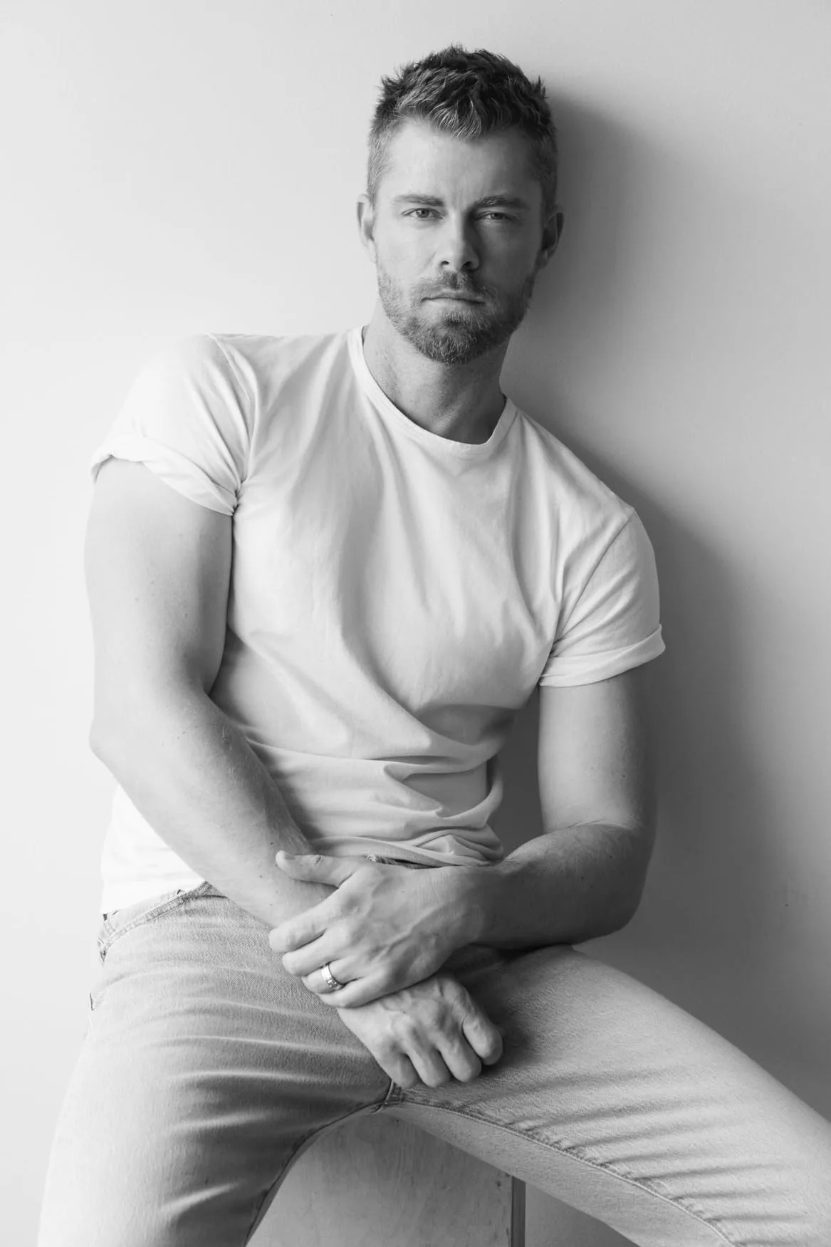 تصویر Luke Mitchell
