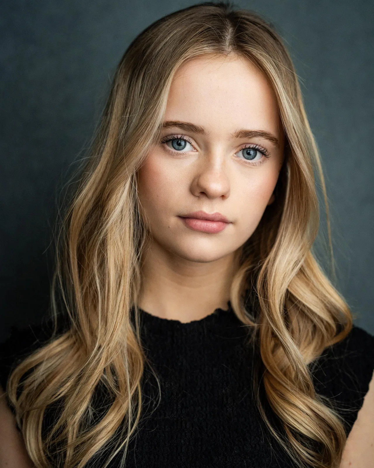 تصویر Darcey Porter-Cassidy