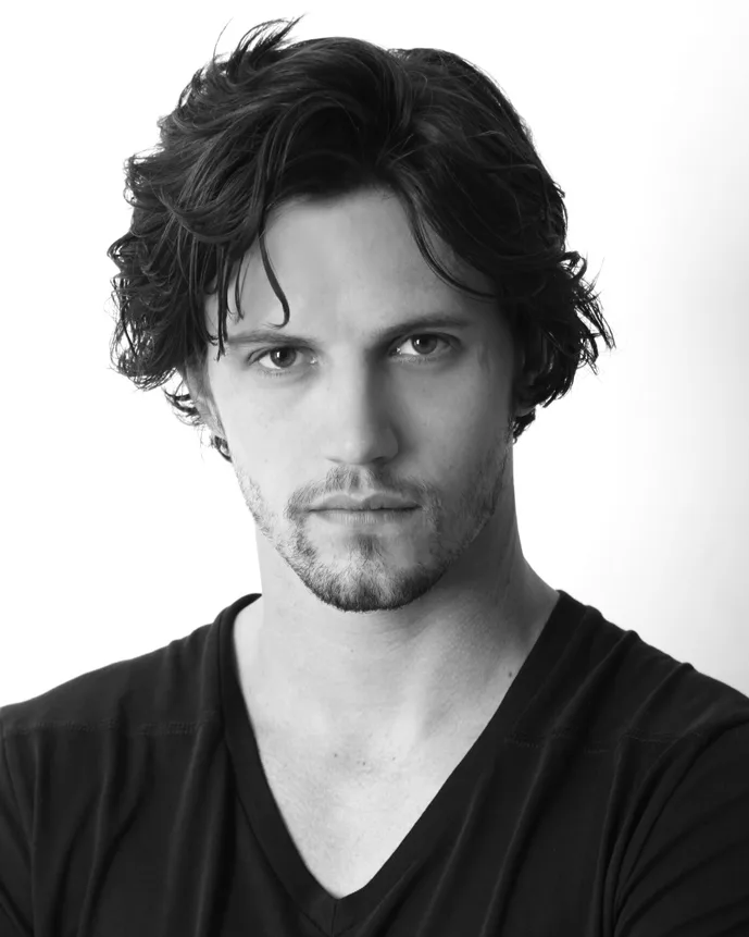 تصویر Nathan Parsons