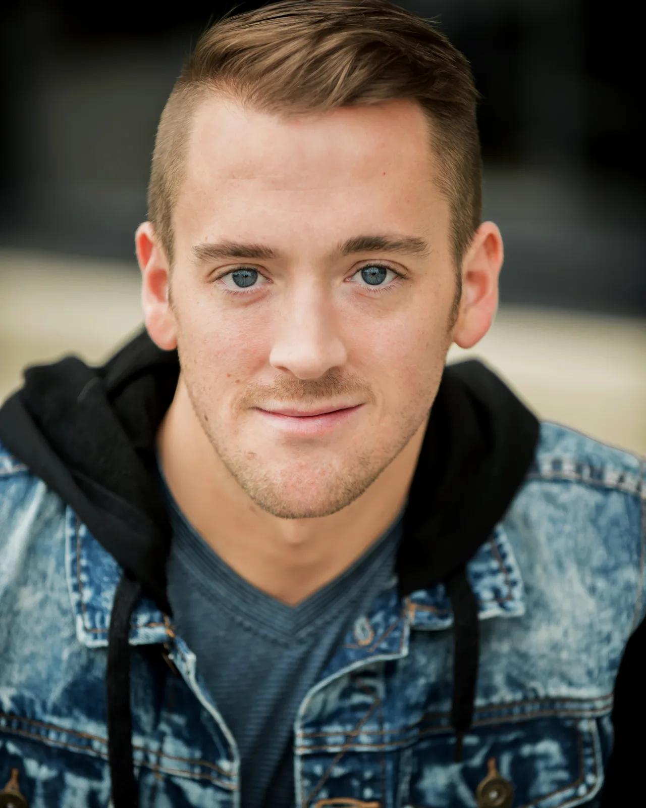 تصویر Andrew Mackin