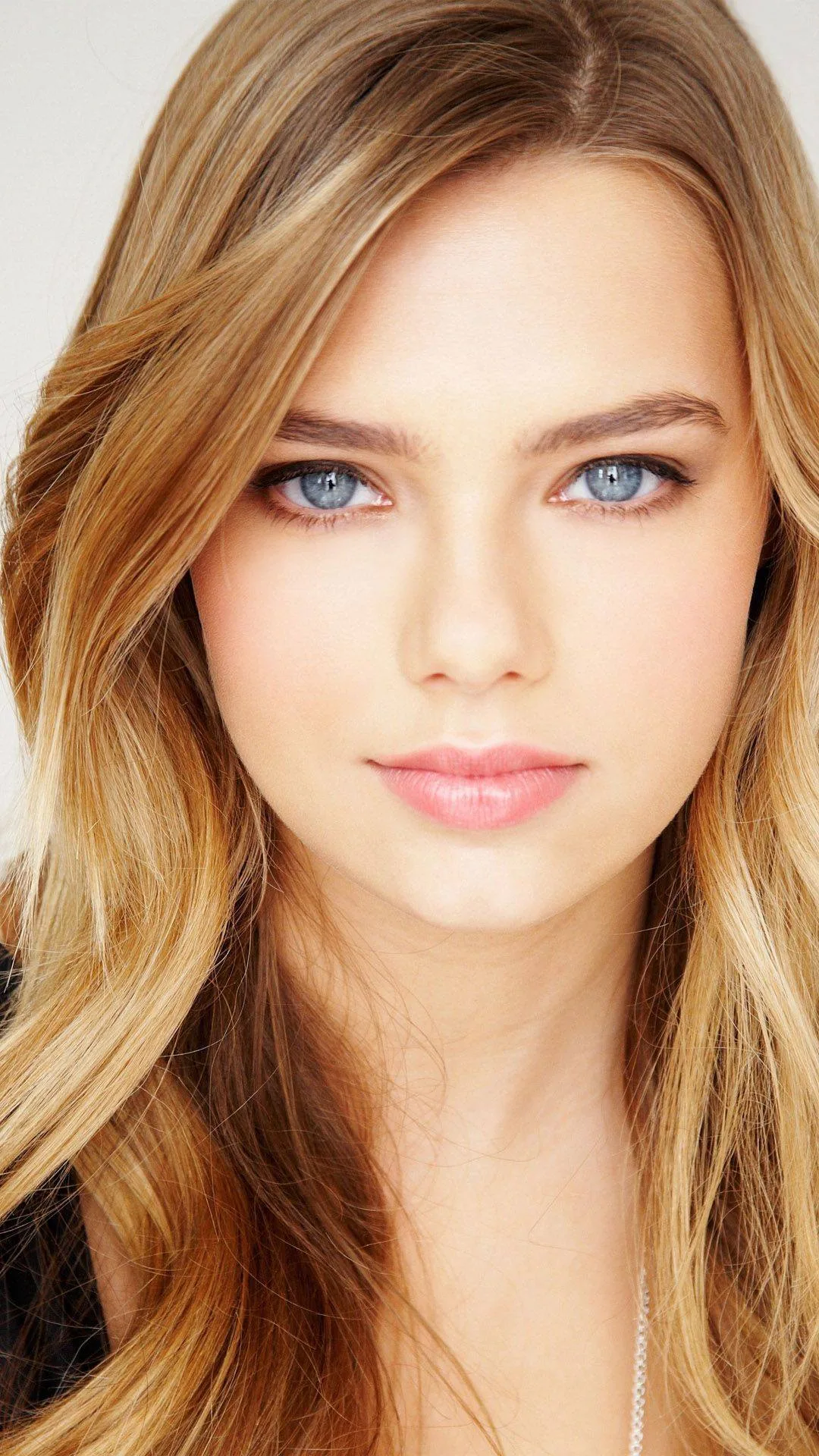 تصویر Indiana Evans