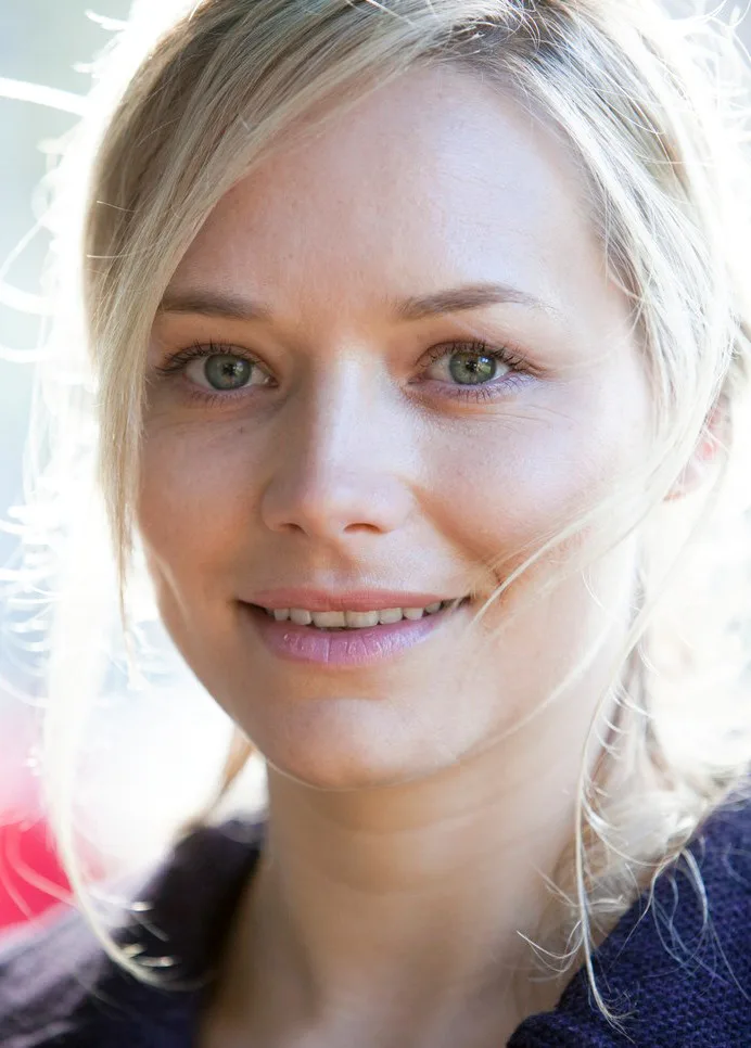 تصویر Adrienne Pickering