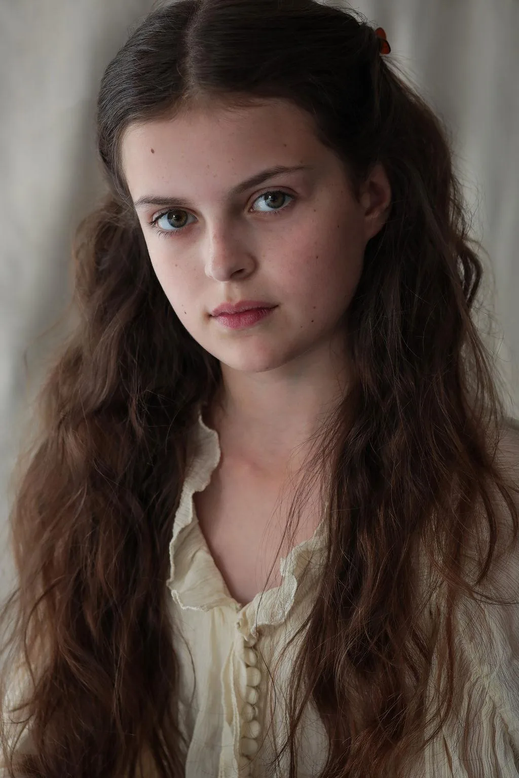 تصویر Poppy Townsend White