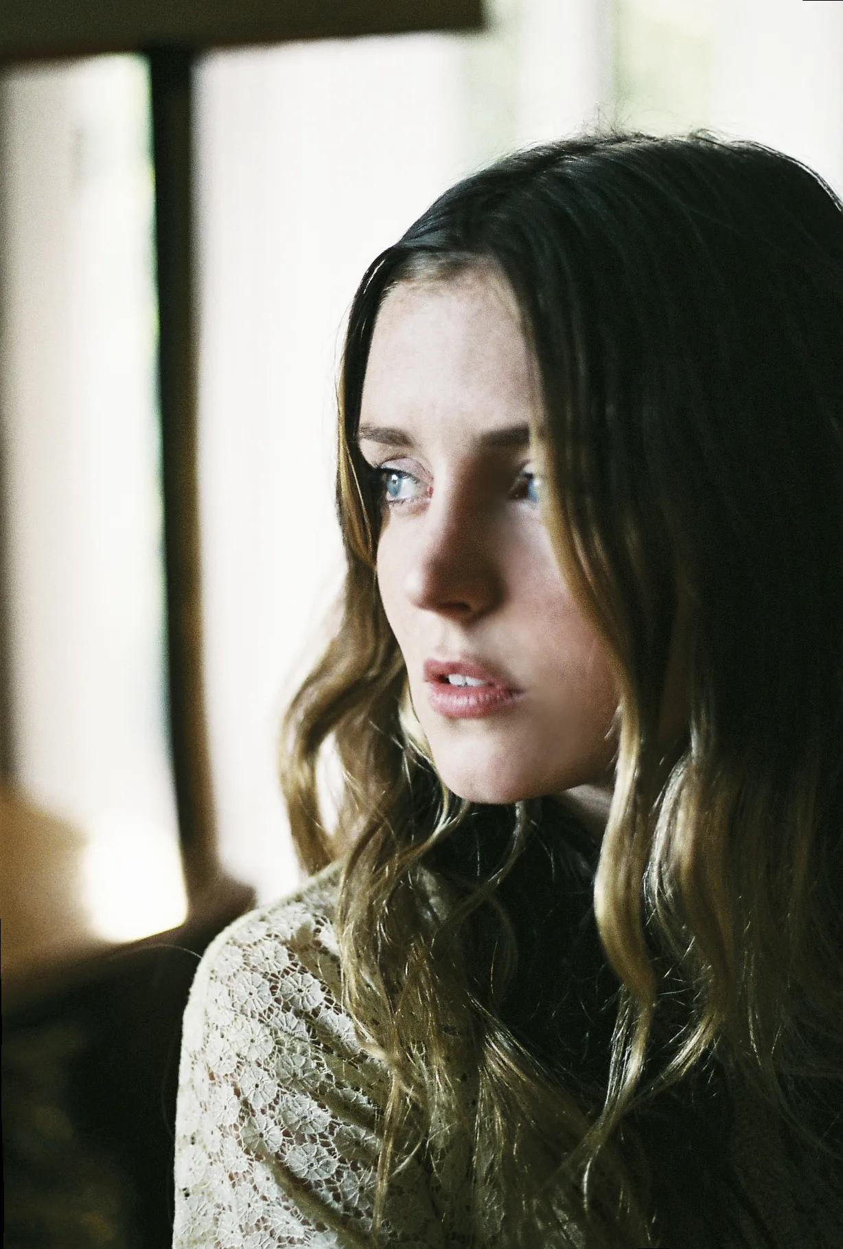 تصویر Lorraine Nicholson