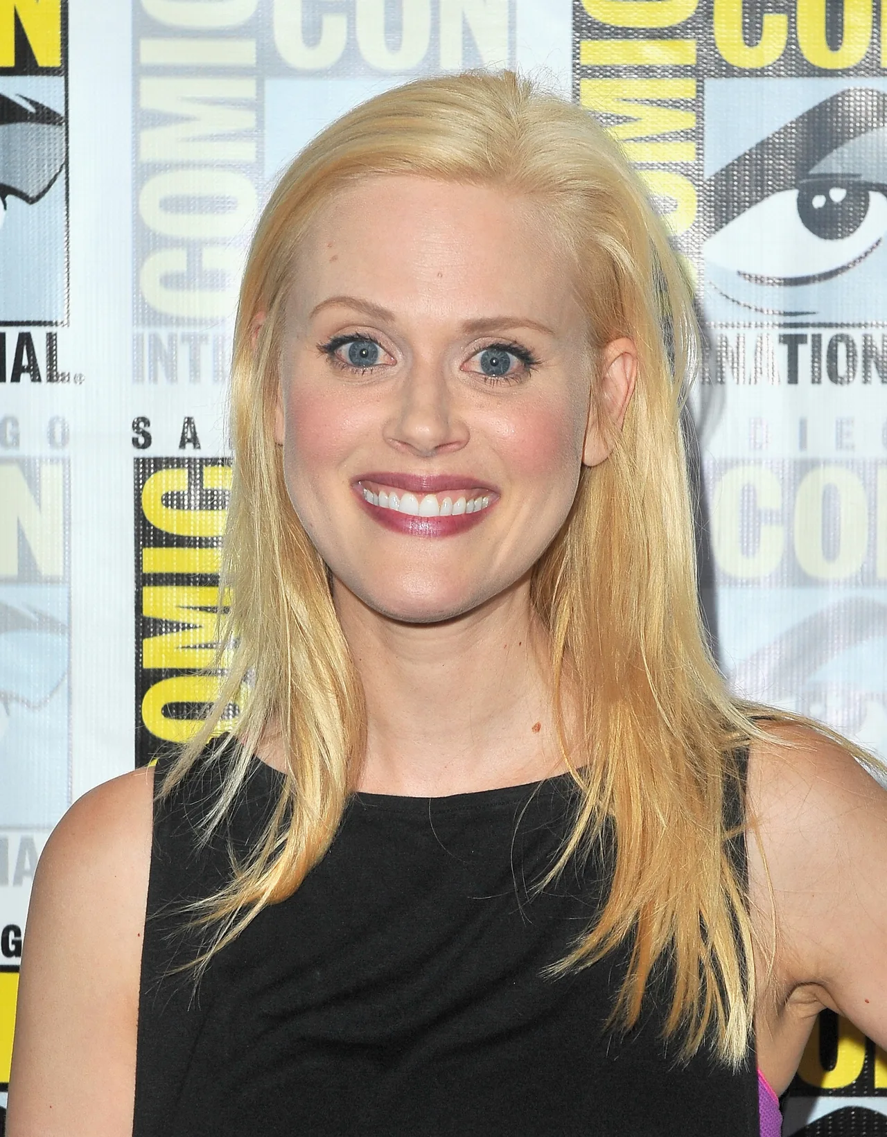 تصویر Janet Varney