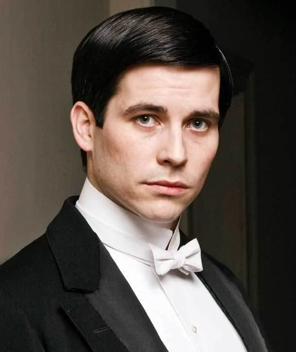 تصویر Robert James-Collier