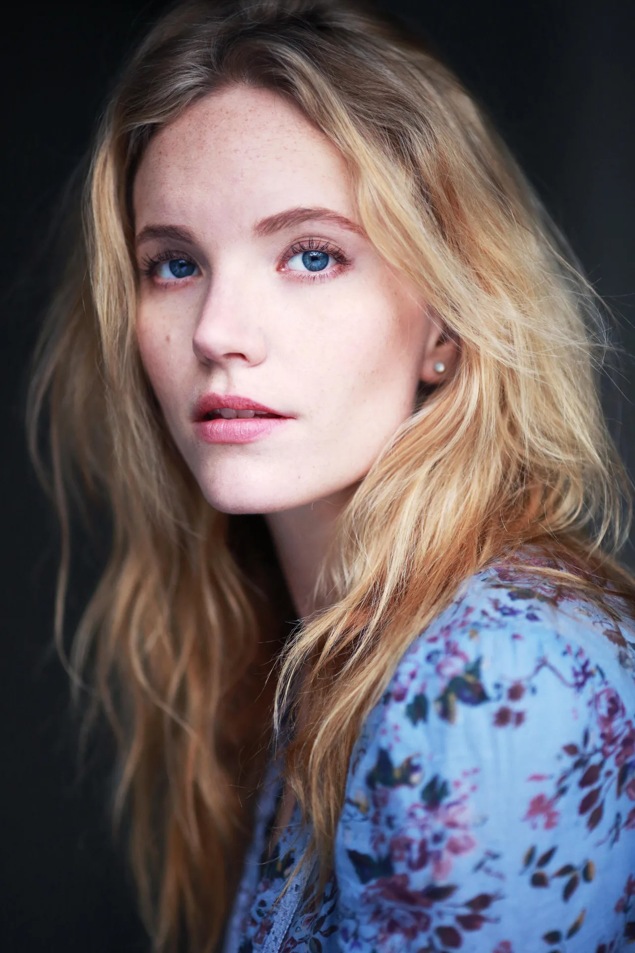 تصویر Tamzin Merchant