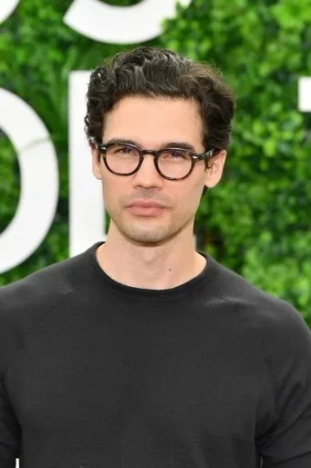 تصویر Steven Strait
