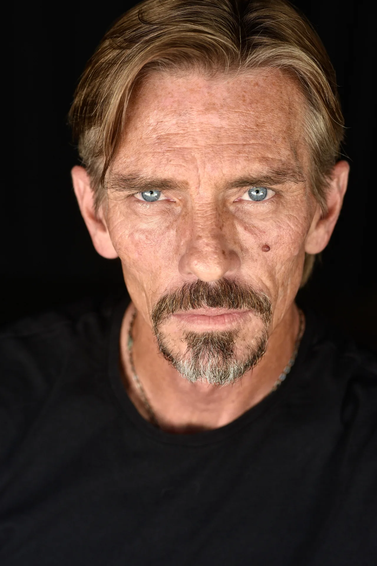 تصویر Charles Baker