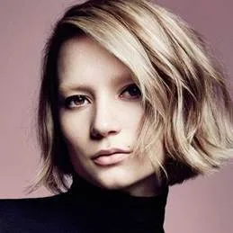 تصویر Mia Wasikowska