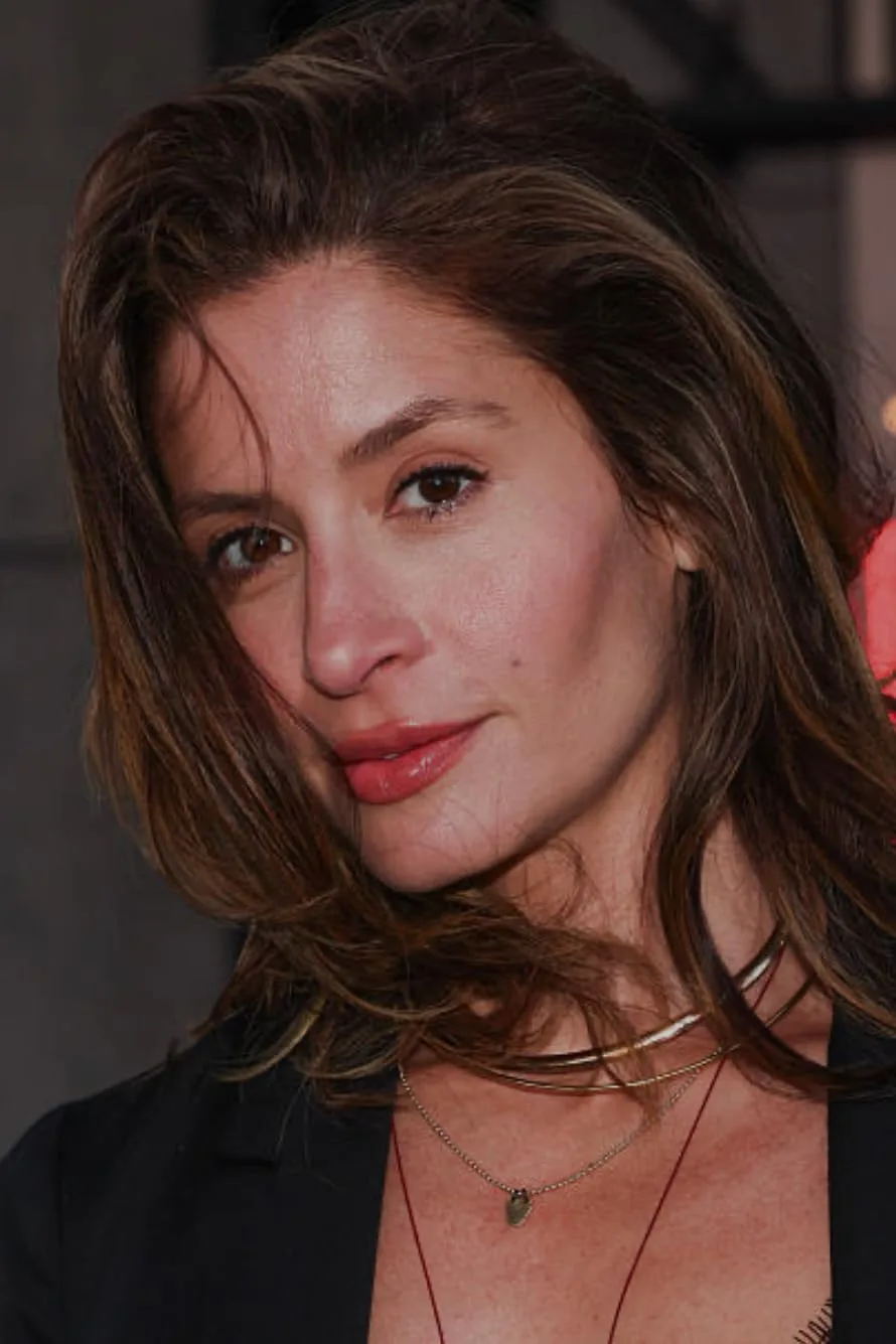 تصویر Mercedes Mason