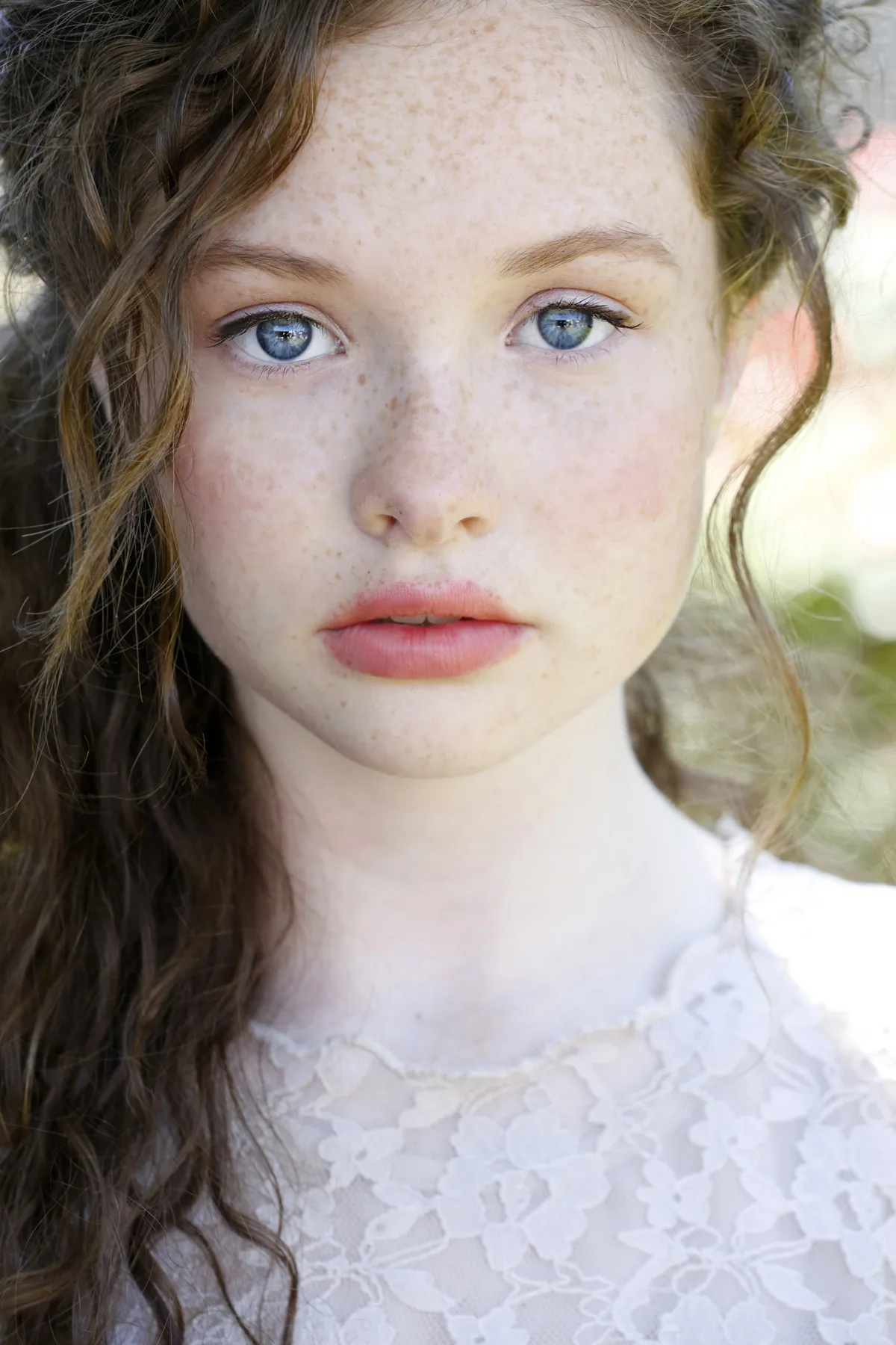 تصویر Zoe Colletti