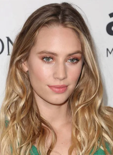 تصویر Dylan Penn