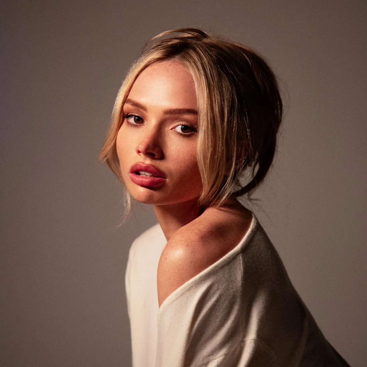 تصویر Natalie Alyn Lind