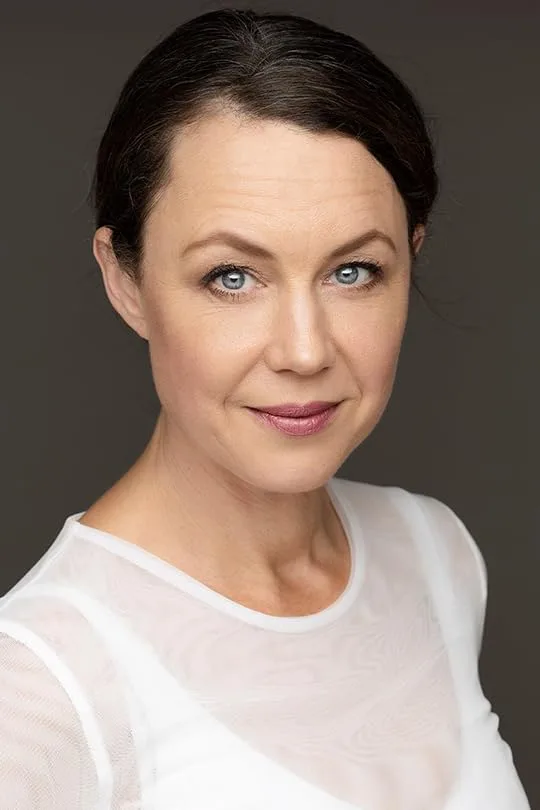 تصویر Sara Ellis Holland