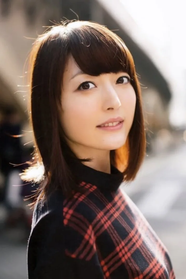 تصویر Kana Hanazawa