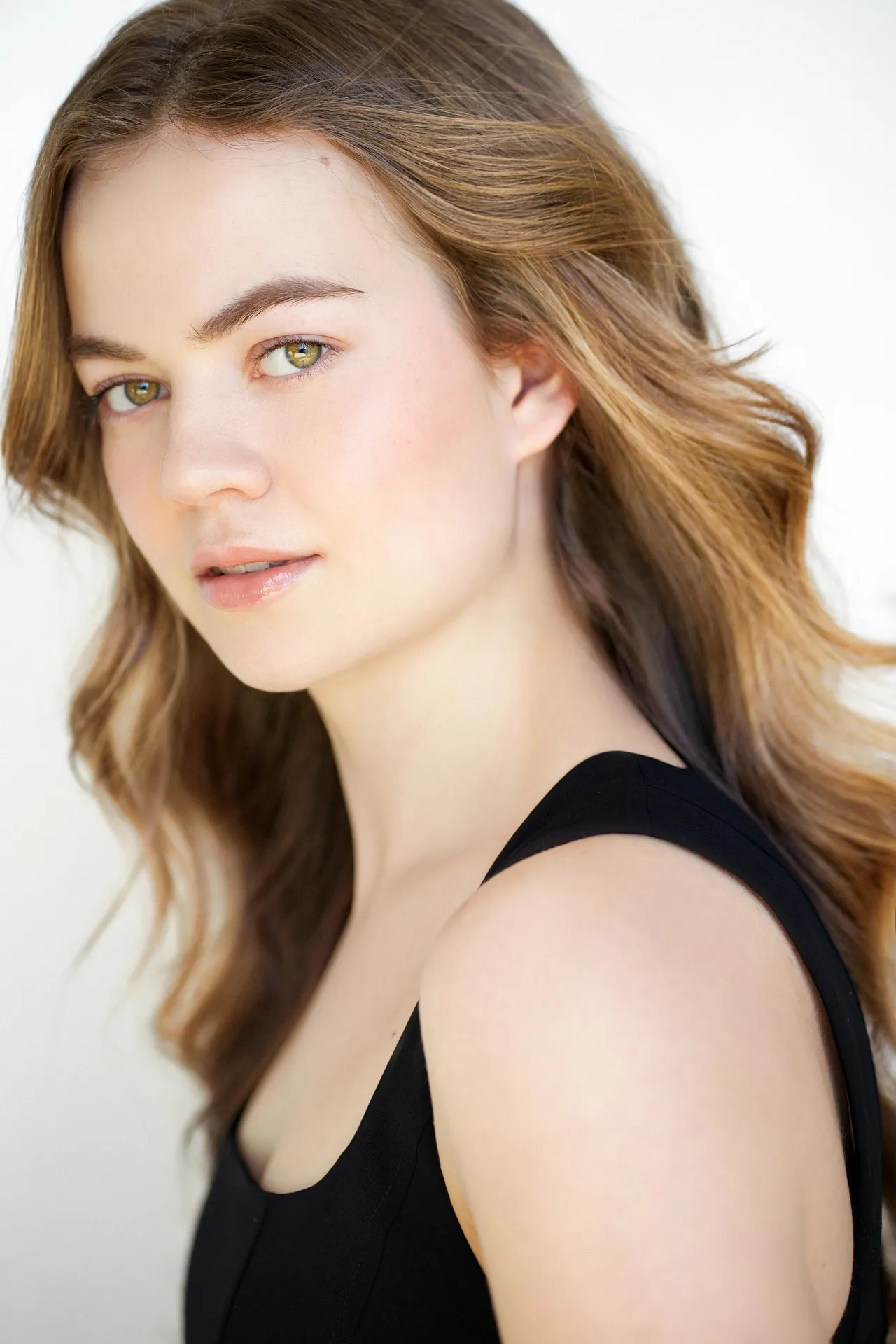 تصویر Megan Charpentier