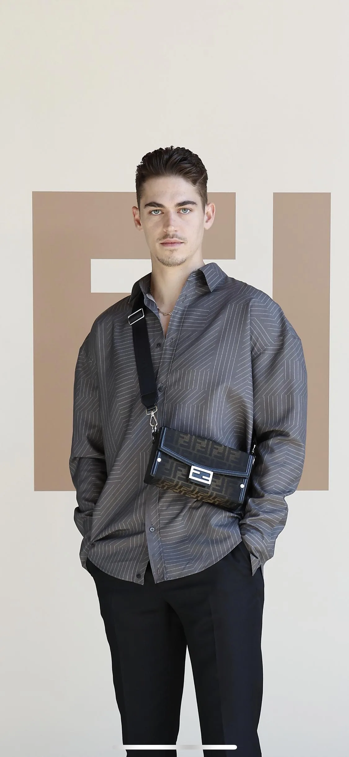 تصویر Hero Fiennes Tiffin