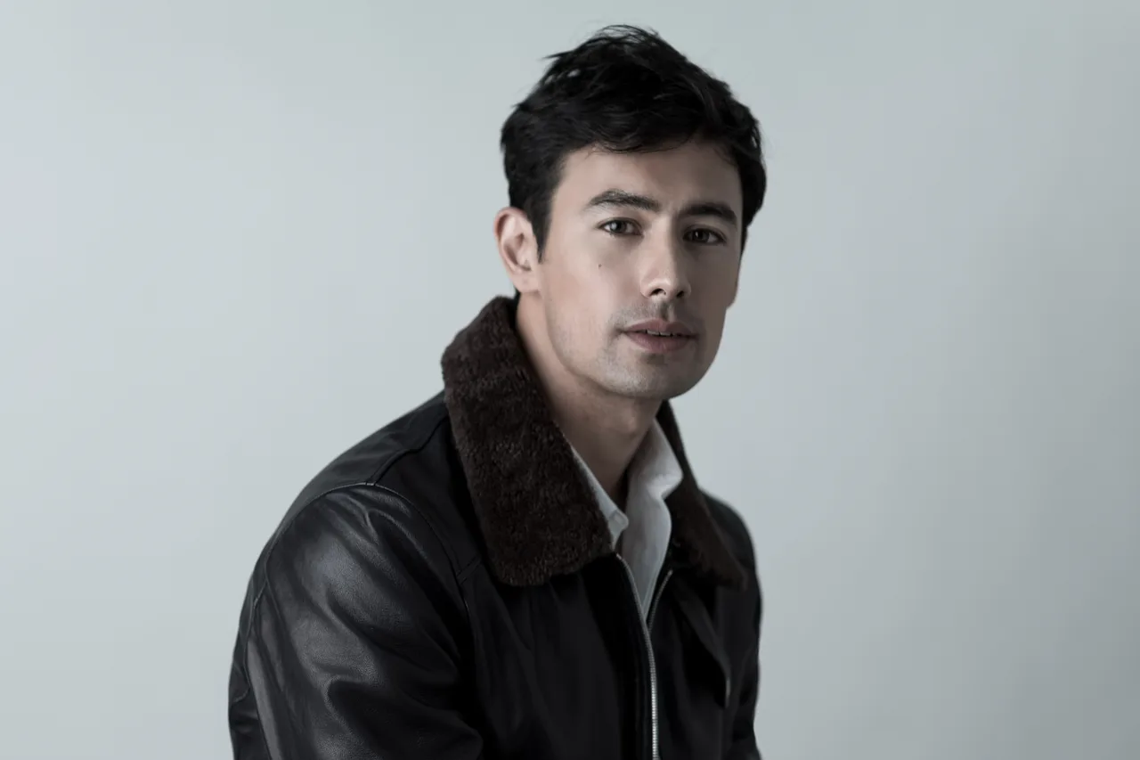 تصویر George Young
