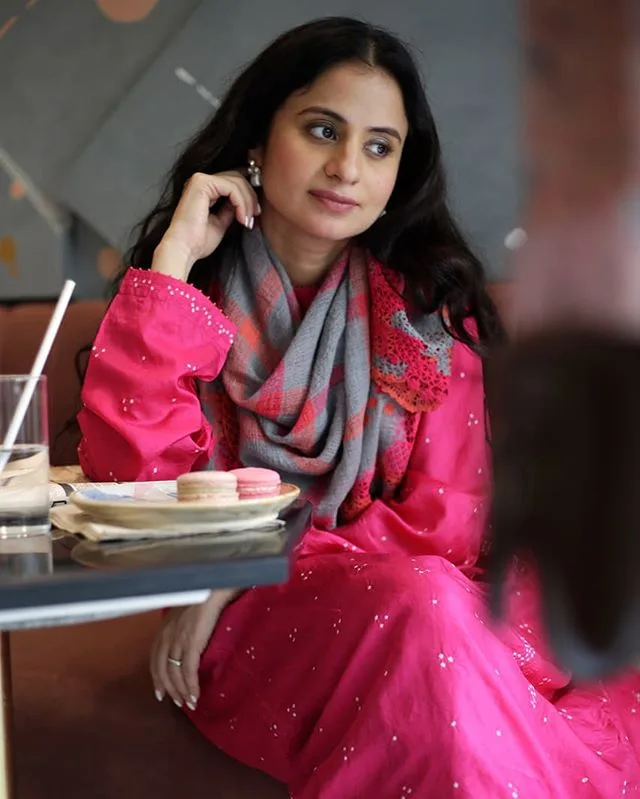 تصویر Rasika Dugal