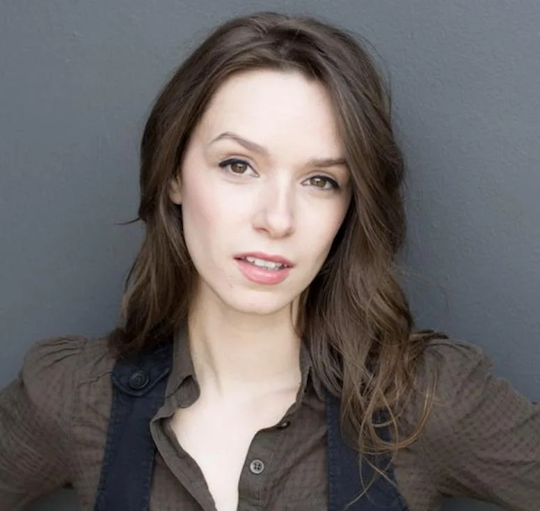 تصویر Alexandra Essoe