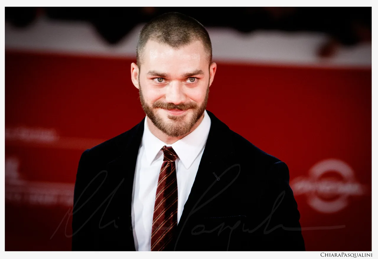 تصویر Lorenzo Richelmy