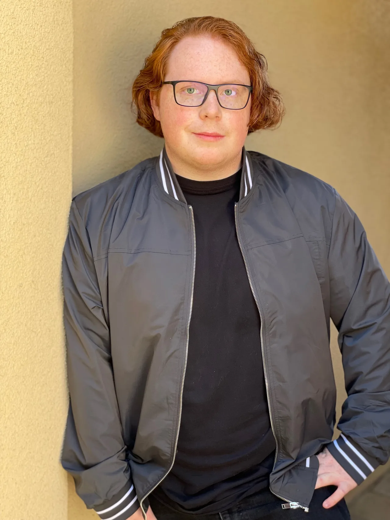 تصویر Tucker Albrizzi