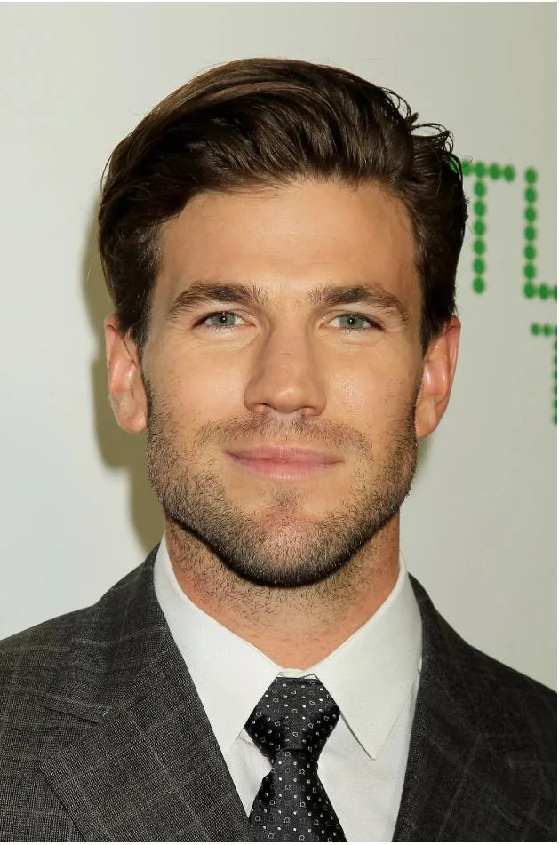 تصویر Austin Stowell