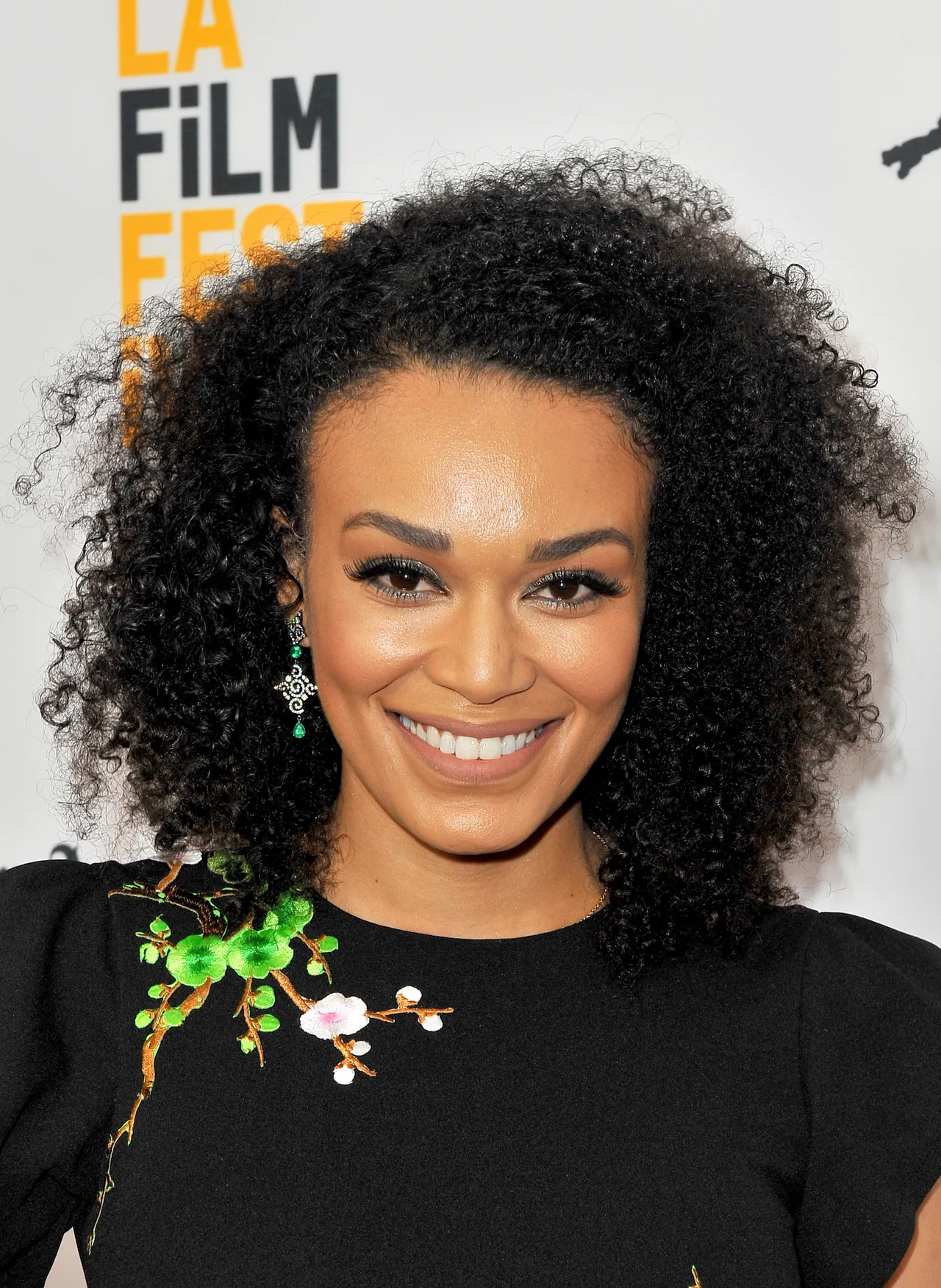 تصویر Pearl Thusi