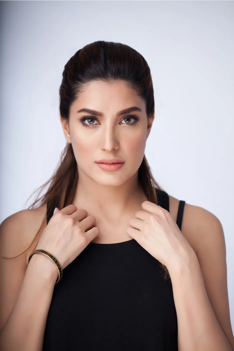 تصویر Mehwish Hayat