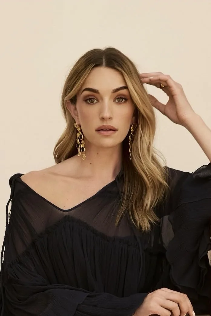 تصویر Brianne Howey
