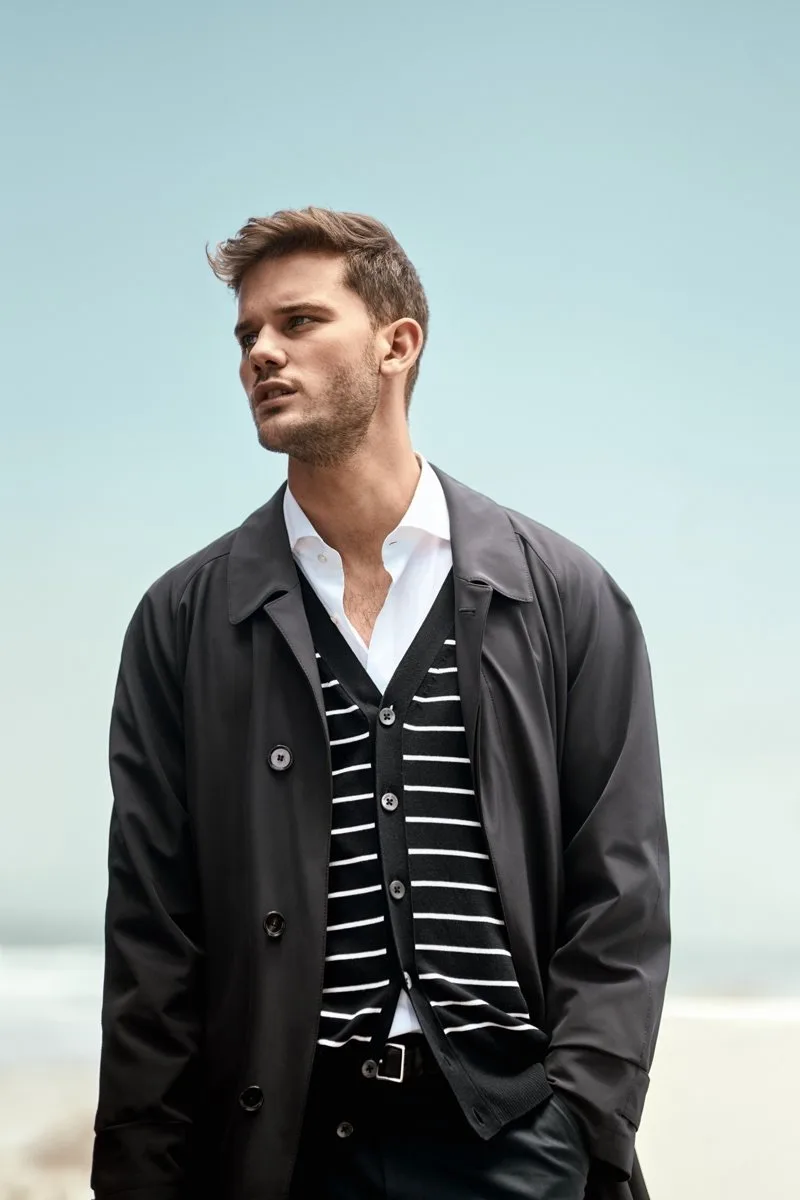تصویر Jeremy Irvine