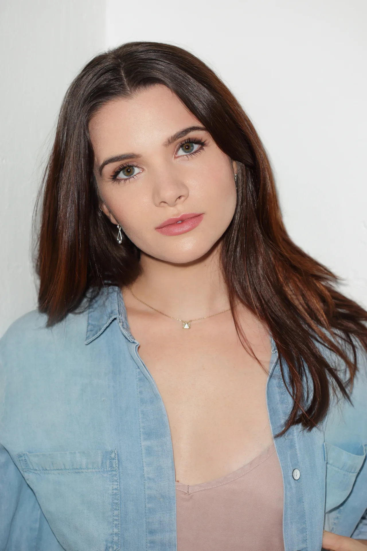 تصویر Katie Stevens