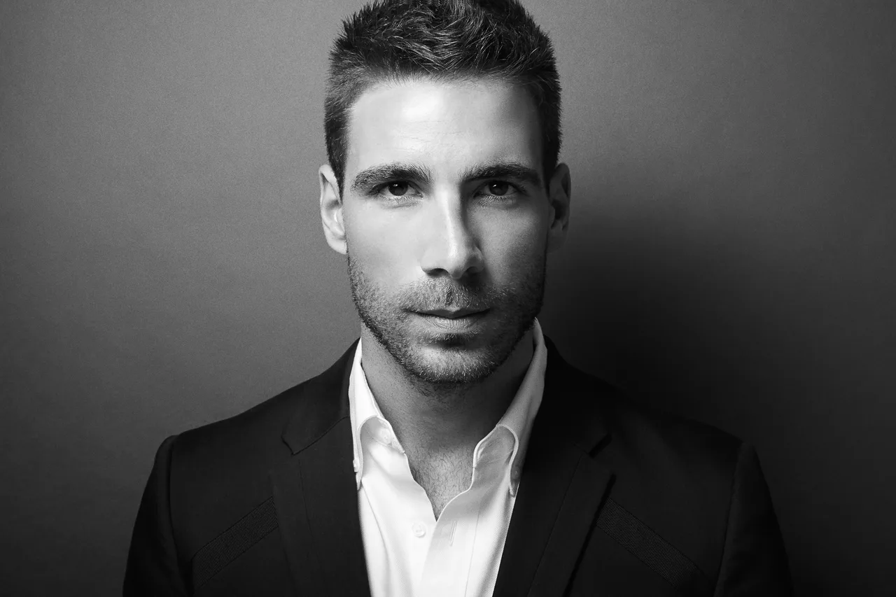 تصویر Simon Huck