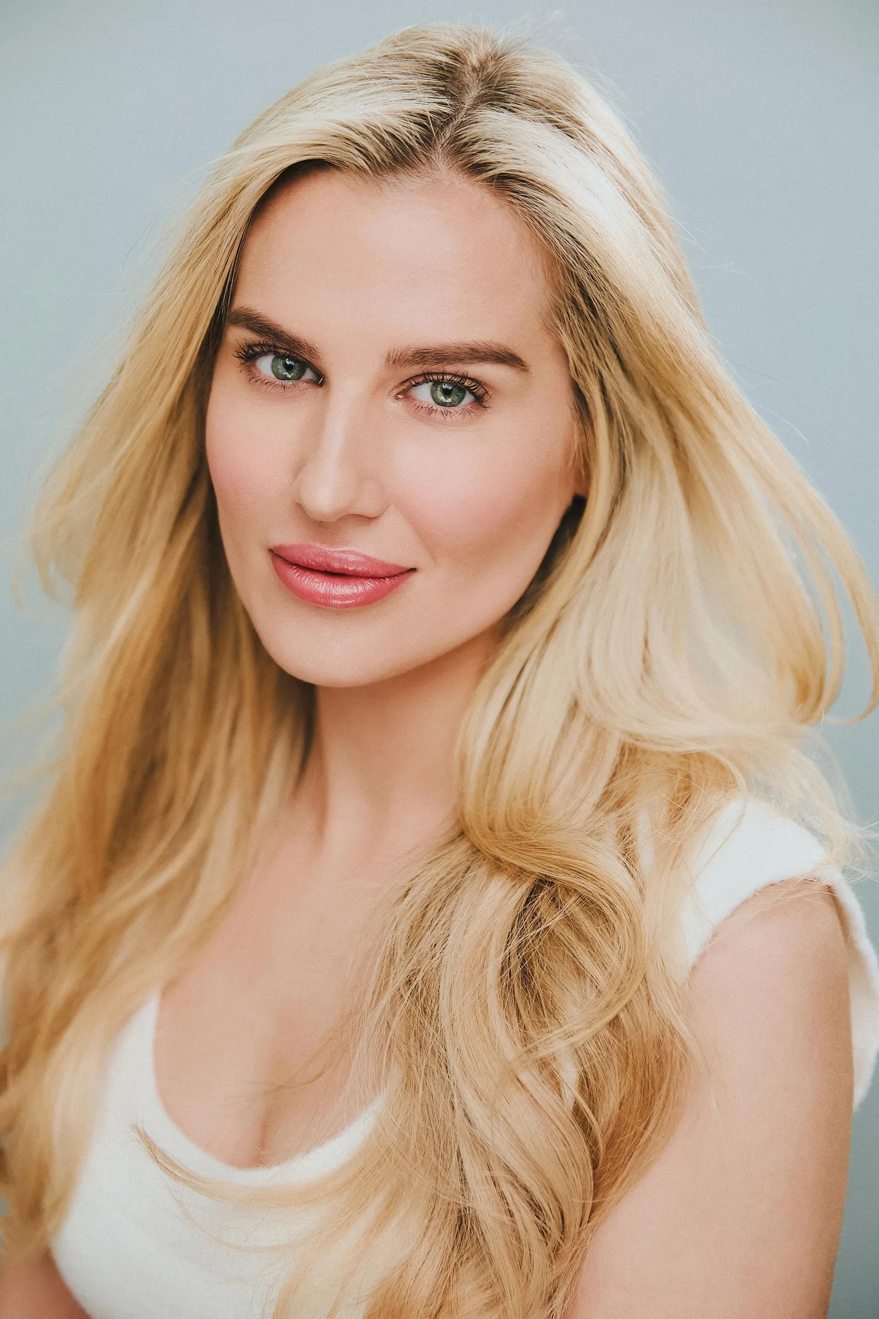 تصویر Rebecca Adams