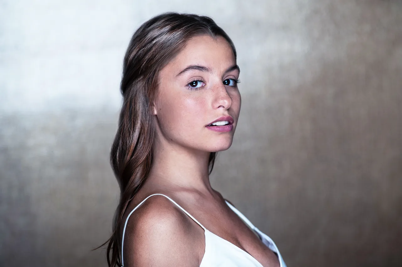 تصویر Ava Preston