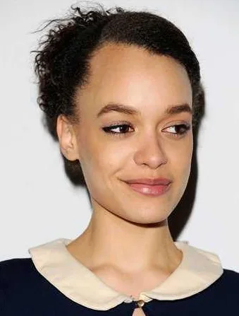 تصویر Britne Oldford