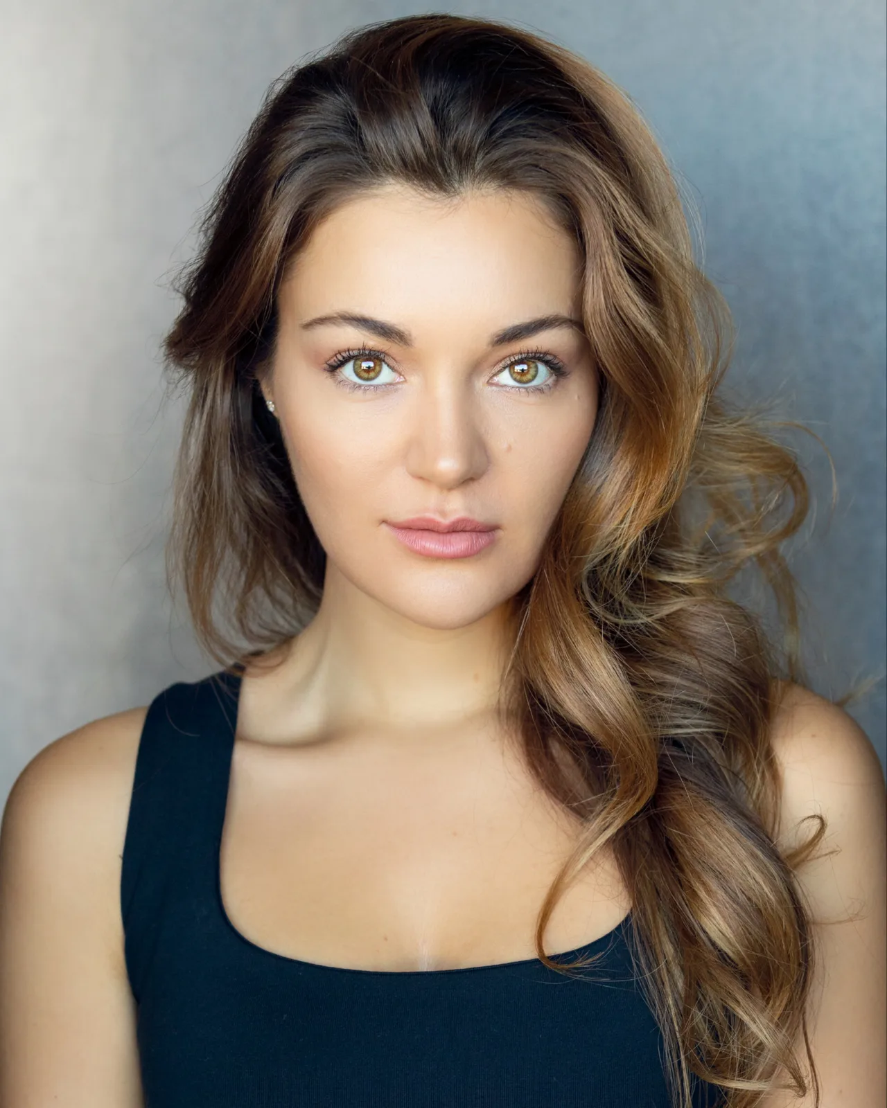 تصویر Mirabel Stuart