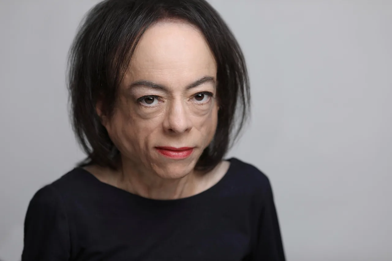 تصویر Liz Carr